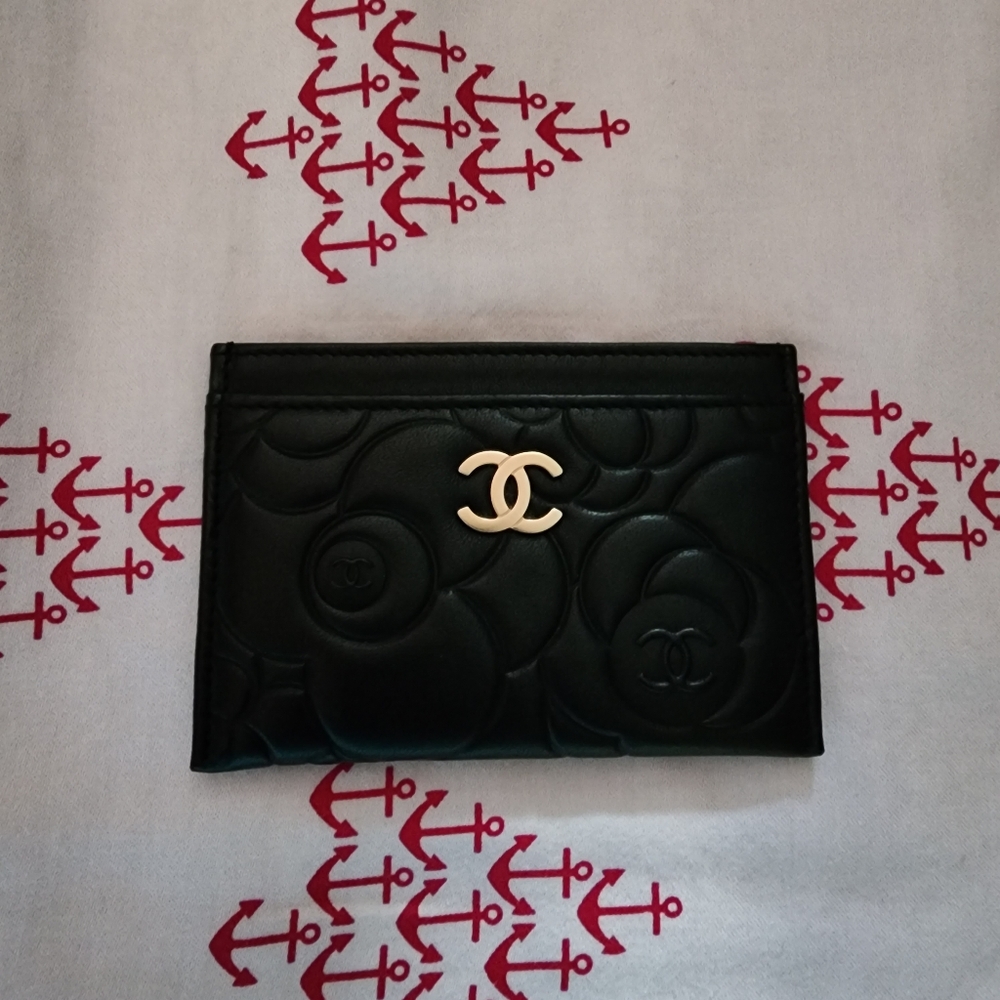 Black Channel Card Holder